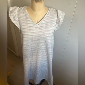 Darling little ruffle sleeve dress M